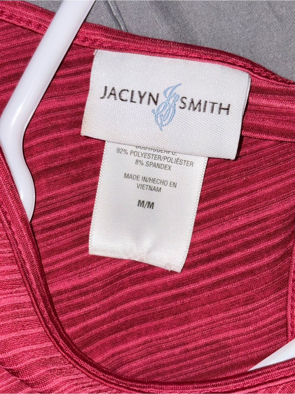Jaclyn Smith Pink Textured Keyhole Back Short Sleeve Top Size Medium - Picture 3 of 6